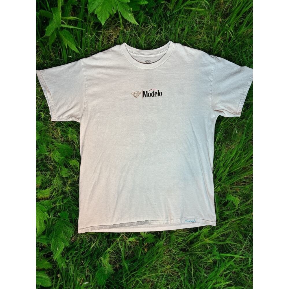 Modelo x Diamond Tee